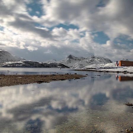Storjord Farmstay Ranchhouse Kvaloya Exterior foto